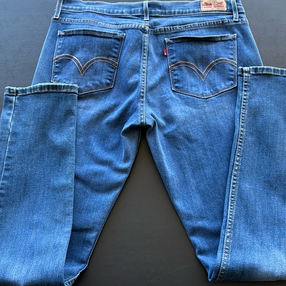 Levi’s Women’s 524 skinny jeans - Picture 3 of 3
